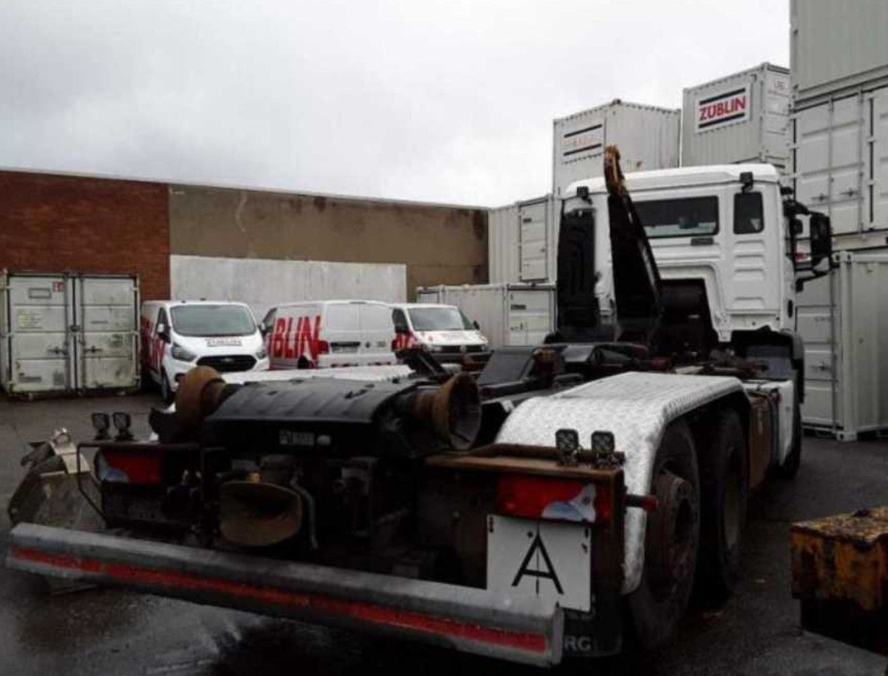 Hook lift truck MAN 26.400 ABROLLER HIAB