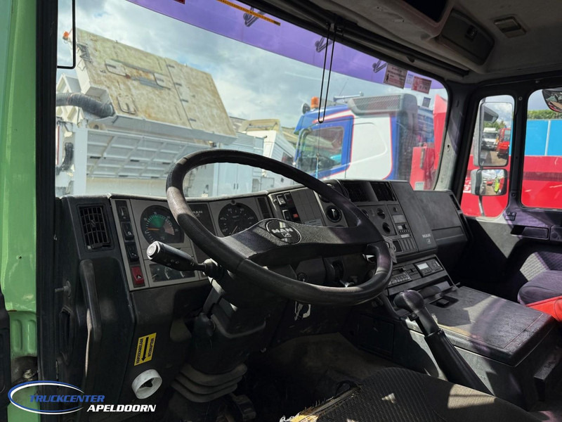 Hook lift truck MAN 26.403 6x2 Stuuras, ADR