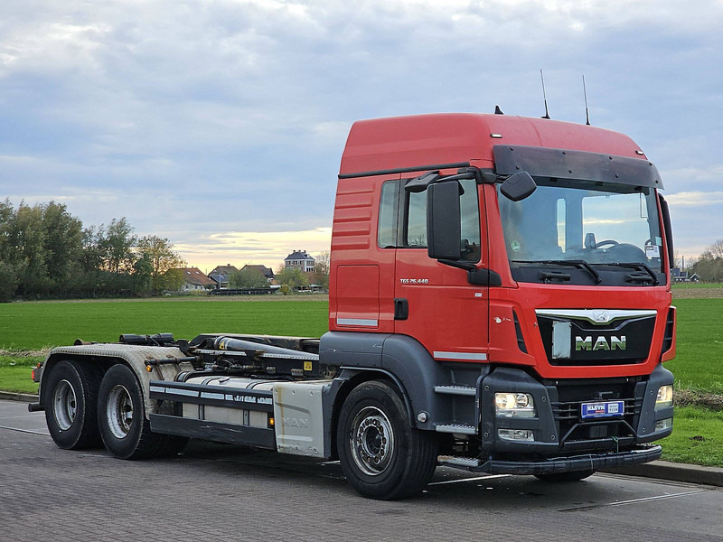 Hook lift truck MAN 26.440 TGS