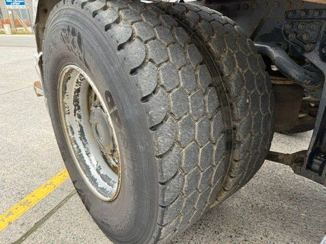 Hook lift truck MAN 26-480. 6x6. Klima.