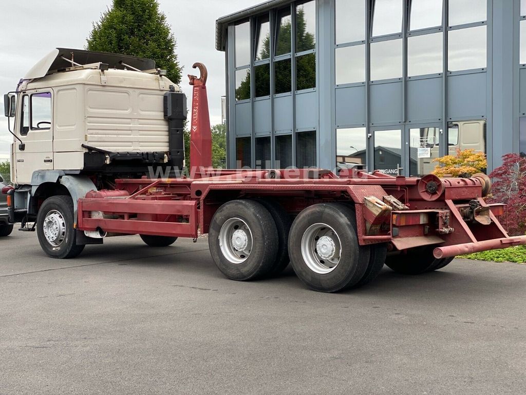 Hook lift truck MAN 27.464 6x4 Blattfederung, Klima,