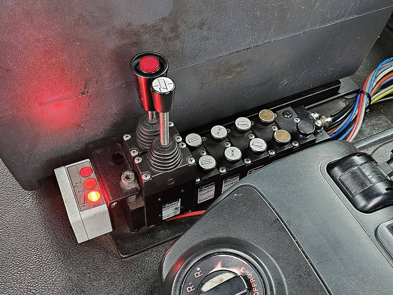 Hook lift truck MAN 35.440 TGS