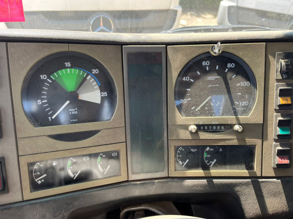 Hook lift truck MAN MAN F2000 Abrollkipper mit Kran 27.342 6x4