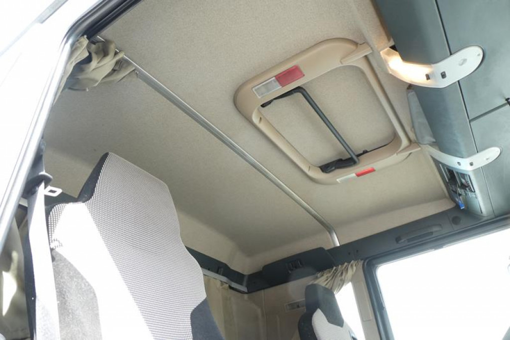 Hook lift truck MAN MAN TG-S Abrollkipper 26.420/6x2