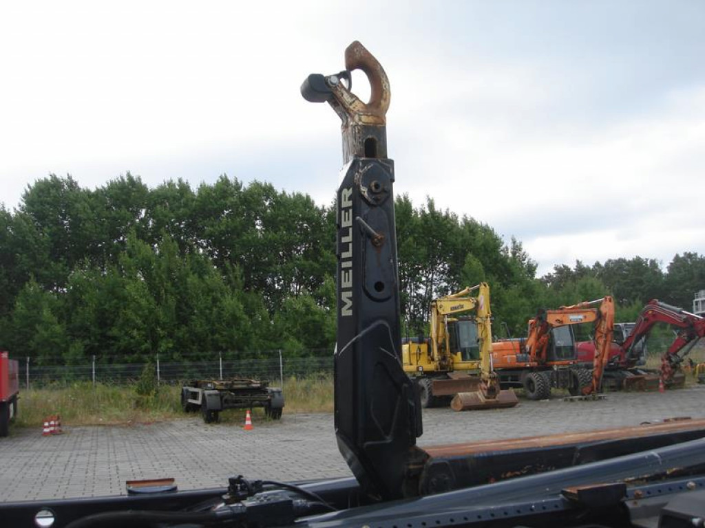 Hook lift truck MAN MAN TG-S Abrollkipper 26.420/6x2