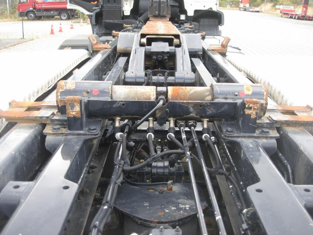 Hook lift truck MAN MAN TG-S Abrollkipper 26.420/6x2