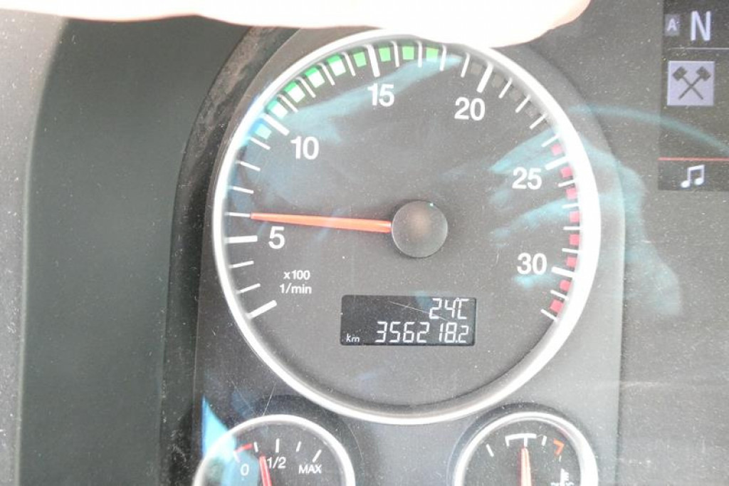 Hook lift truck MAN MAN TG-S Abrollkipper 26.420/6x2