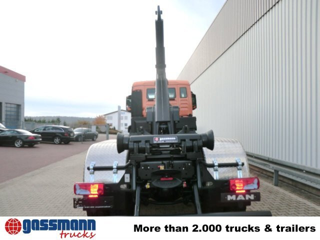 Hook lift truck MAN TGA 26.310 6X6 BB