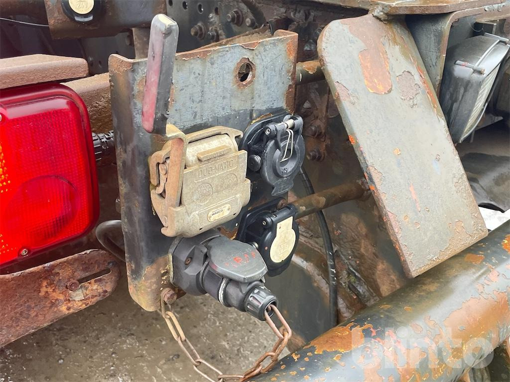 Hook lift truck MAN TGA 26.430 (2007)