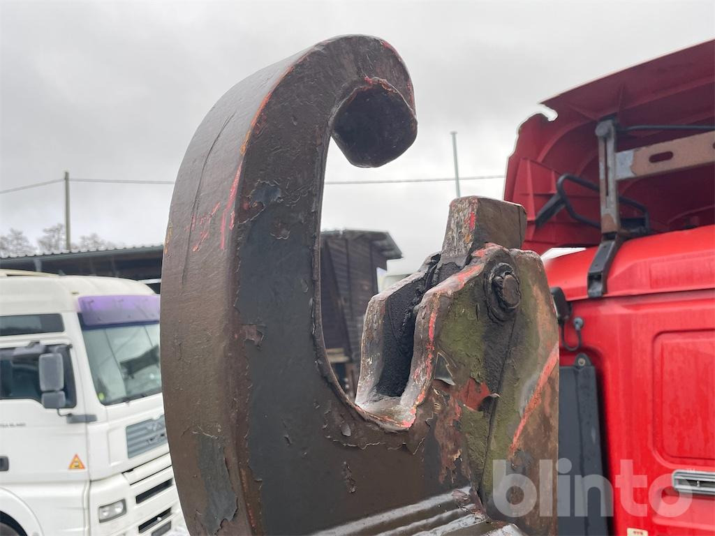 Hook lift truck MAN TGA 26.430 (2007)