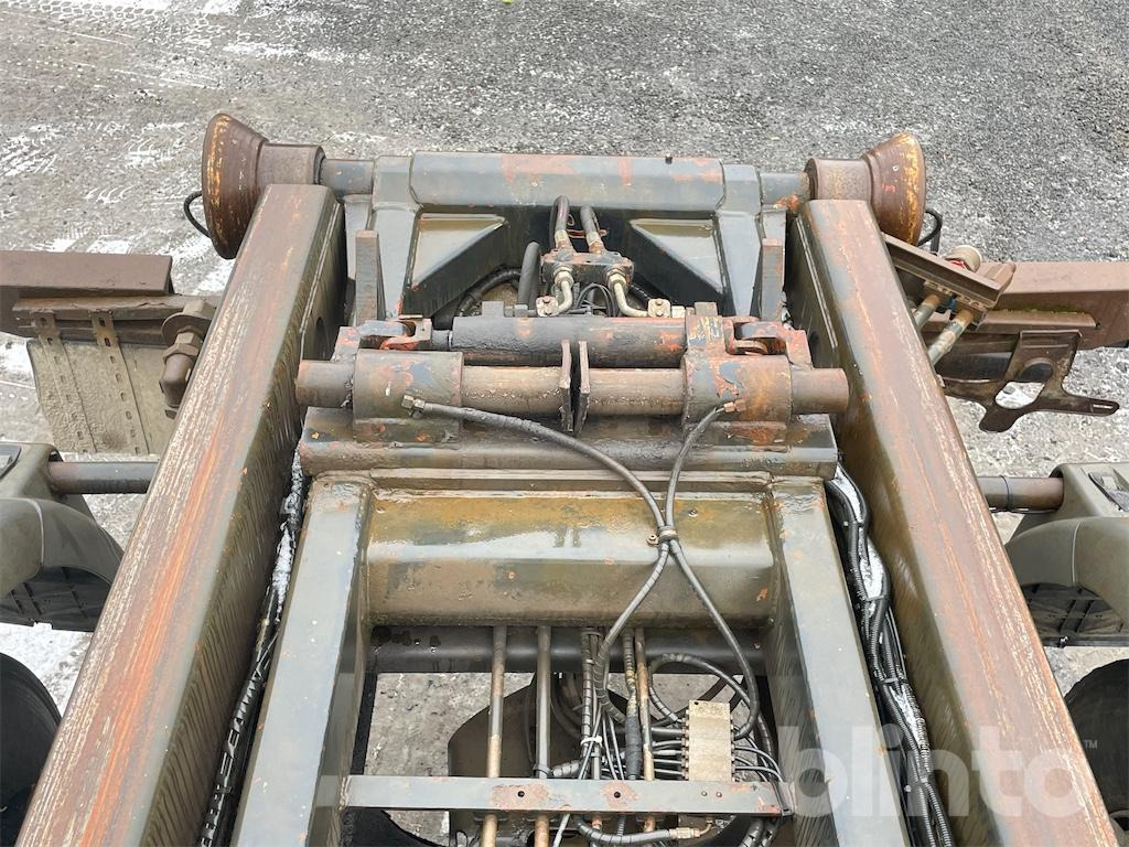 Hook lift truck MAN TGA 26.430 (2007)