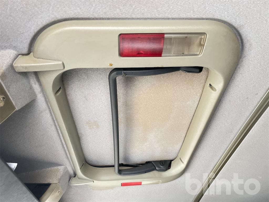 Hook lift truck MAN TGA 26.430 (2007)