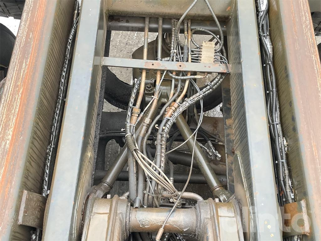 Hook lift truck MAN TGA 26.430 (2007)