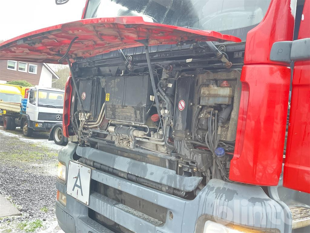 Hook lift truck MAN TGA 26.430 (2007)