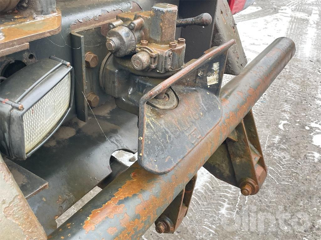 Hook lift truck MAN TGA 26.430 (2007)