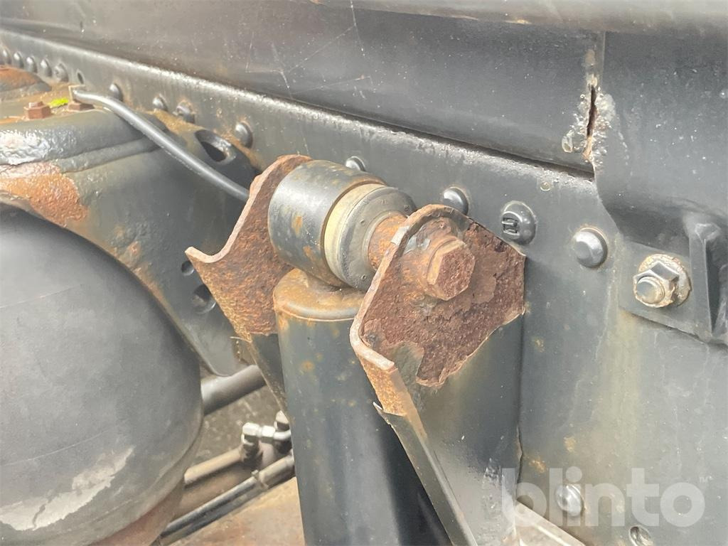 Hook lift truck MAN TGA 26.430 (2007)