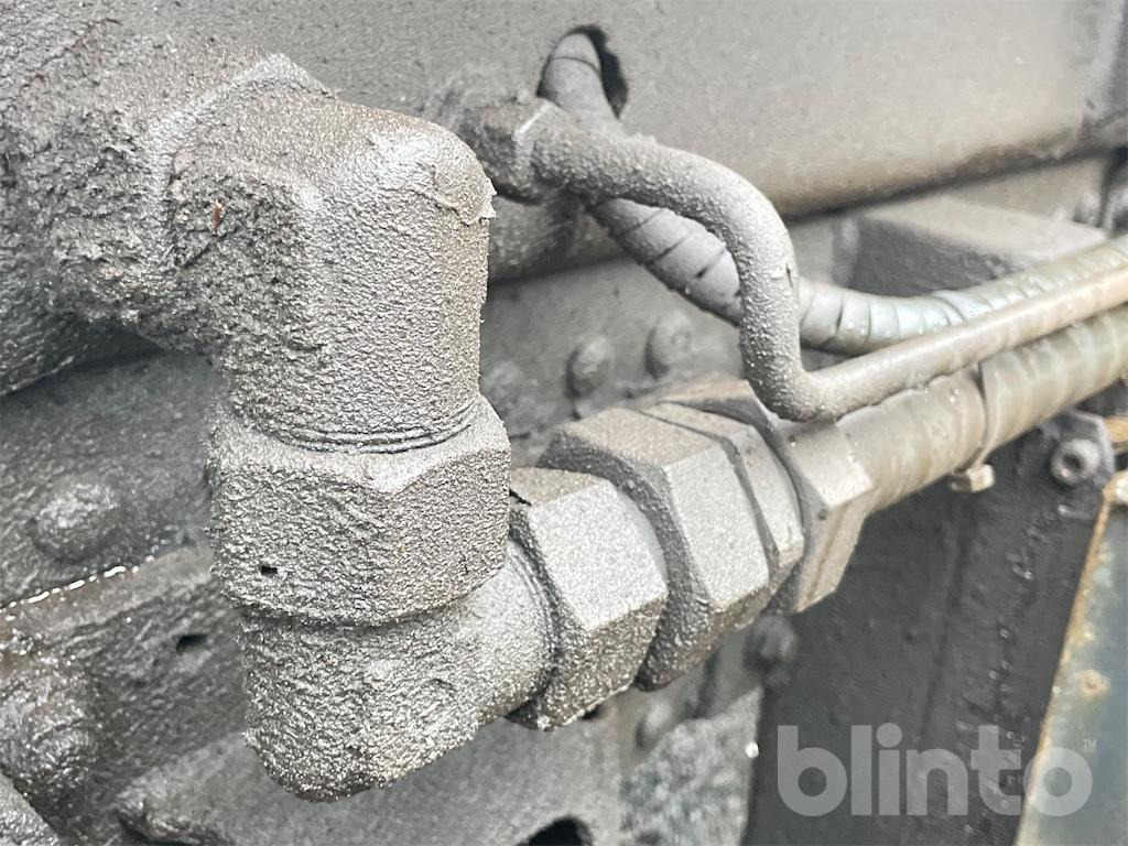 Hook lift truck MAN TGA 26.430 (2007)