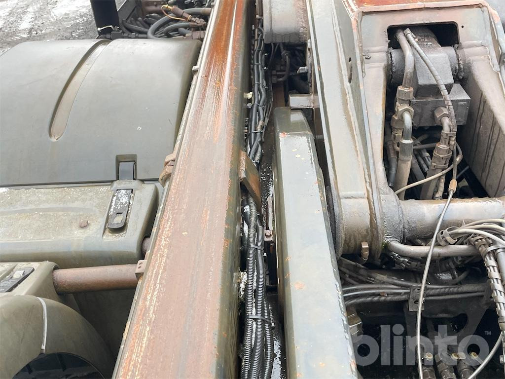 Hook lift truck MAN TGA 26.430 (2007)