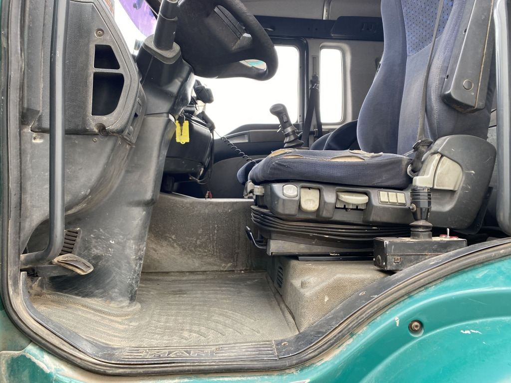 Hook lift truck MAN TGA 26.430 6x2-2 BL