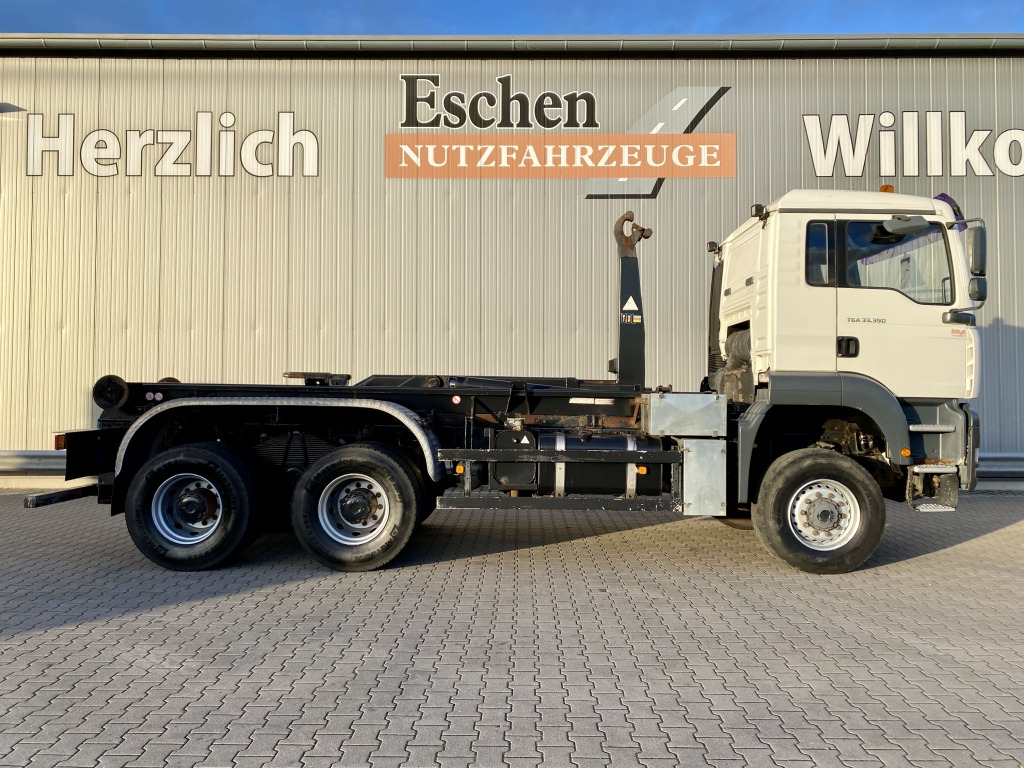 Hook lift truck MAN TGA 33.390 6x6 BB