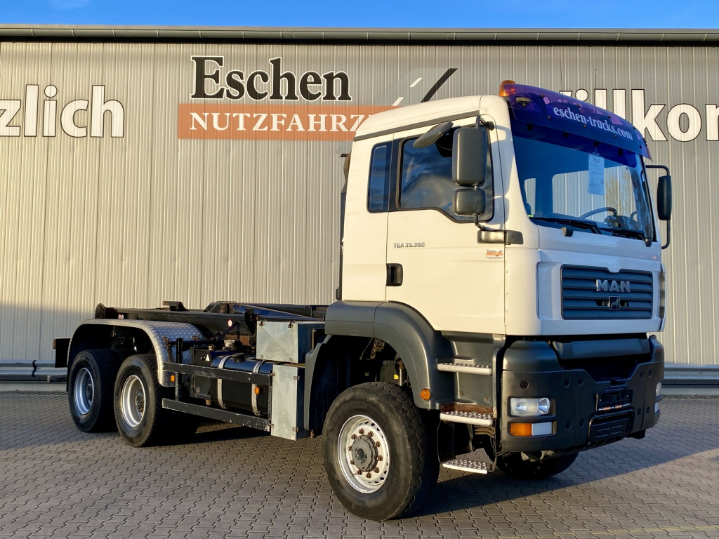 Hook lift truck MAN TGA 33.390 6x6 BB
