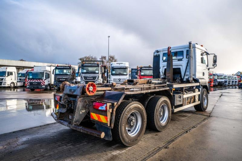 Hook lift truck MAN TGA 33.430 BB