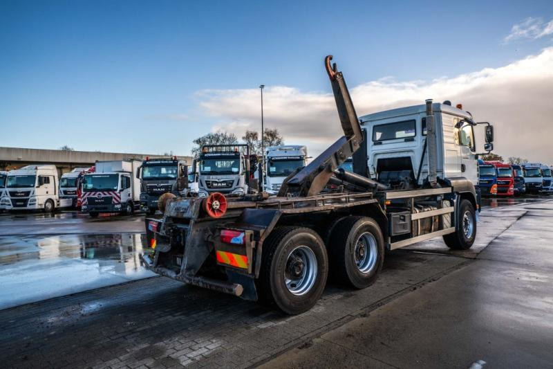 Hook lift truck MAN TGA 33.430 BB