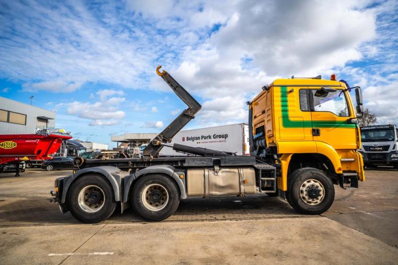 Hook lift truck MAN TGA 33.430 BL