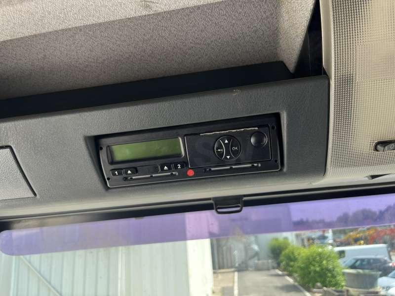 Hook lift truck MAN TGA 35.440 8X4