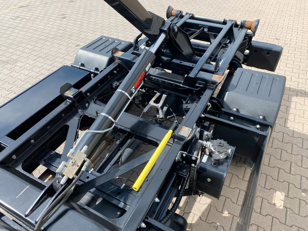 Hook lift truck MAN TGE 5.180|HIAB Multiflift XR 35 + Cont.*3x Sitze