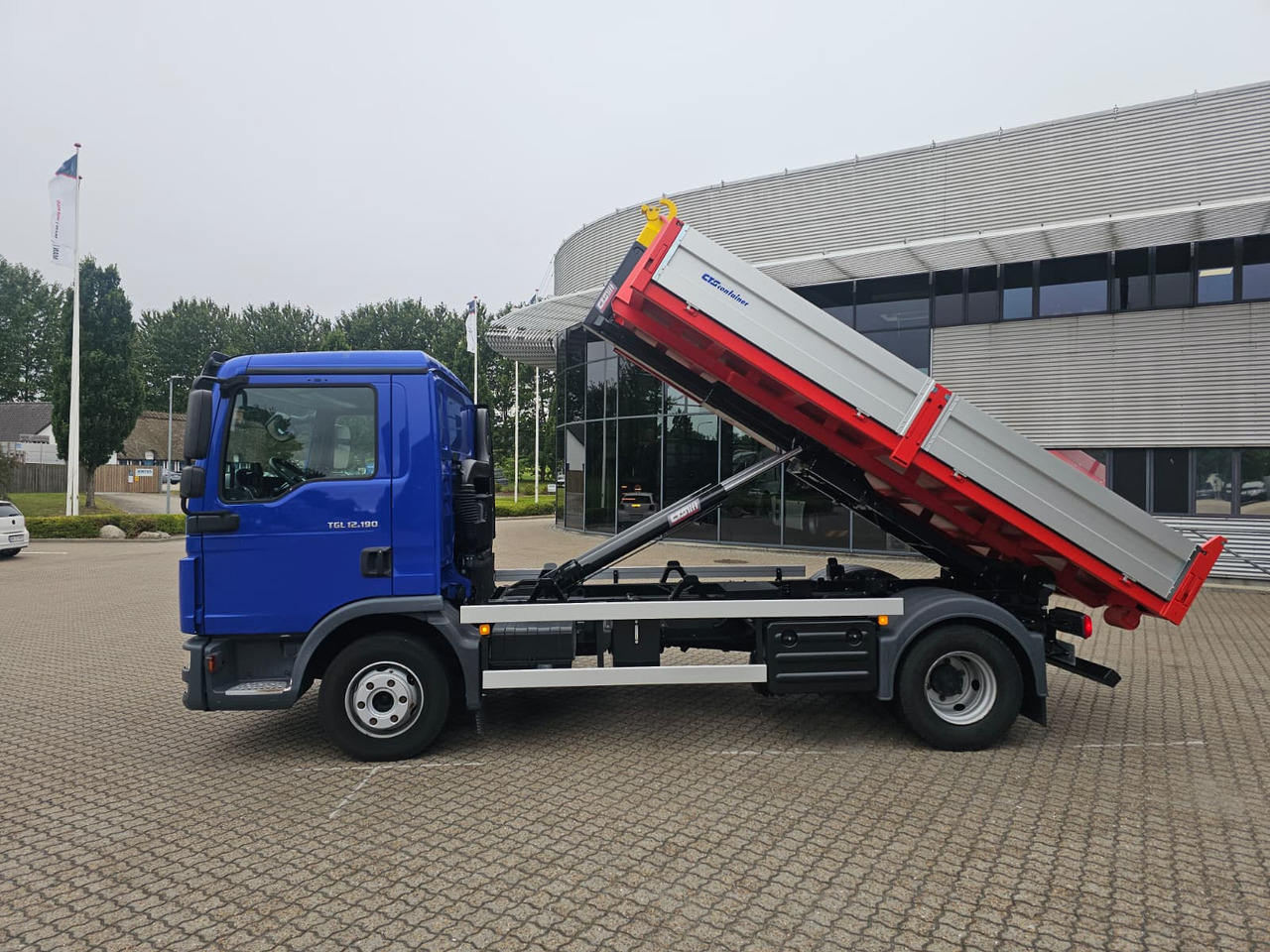 Hook lift truck MAN TGL 12.190 BL