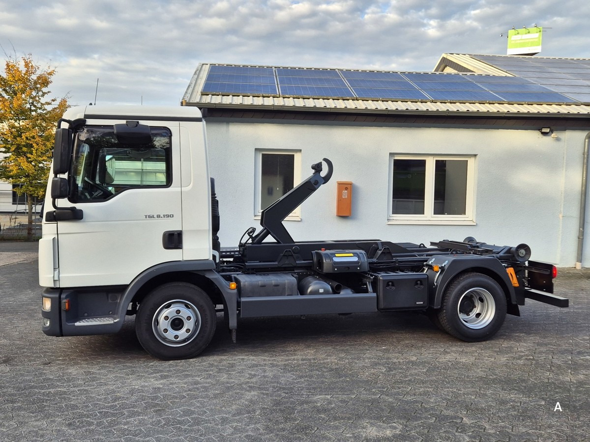 Hook lift truck MAN TGL 8.190 BL City Abrollkipper Aut., 2 x AHK sof
