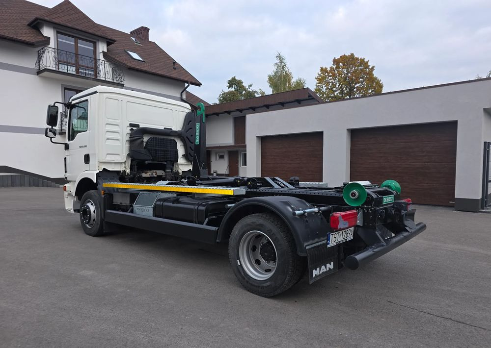 Hook lift truck MAN TGM 12.290