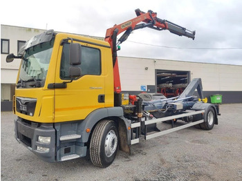 Hook lift truck MAN TGM 18.250 Euro 6 Container kraan Palfinger PK12001