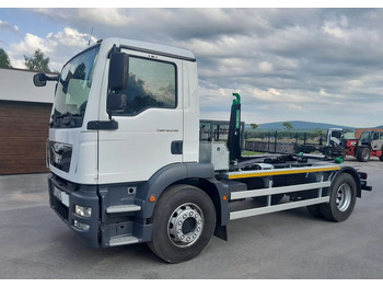 Hook lift truck  MAN TGM 18.290