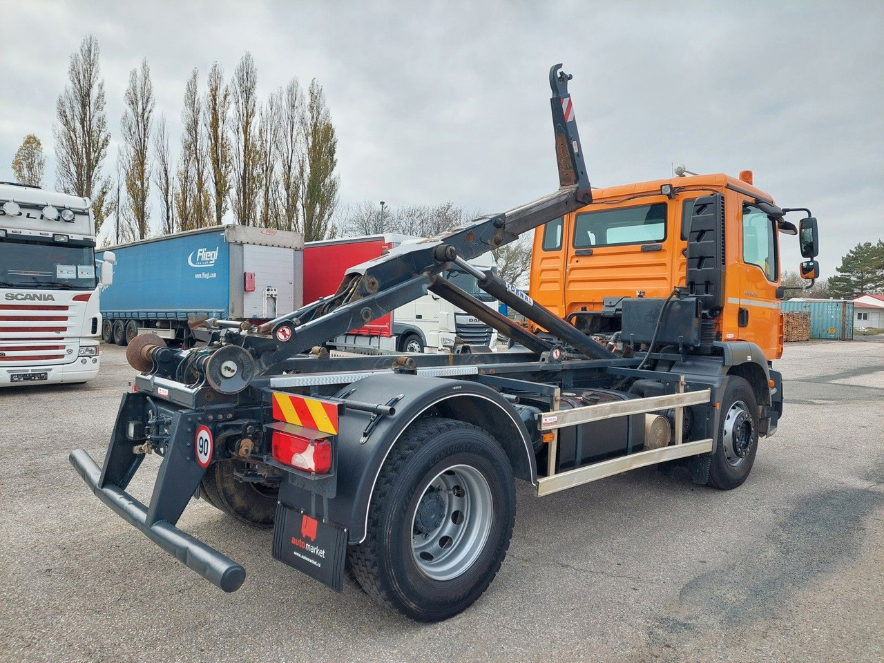 Hook lift truck MAN TGM 18.290 4X2 BB