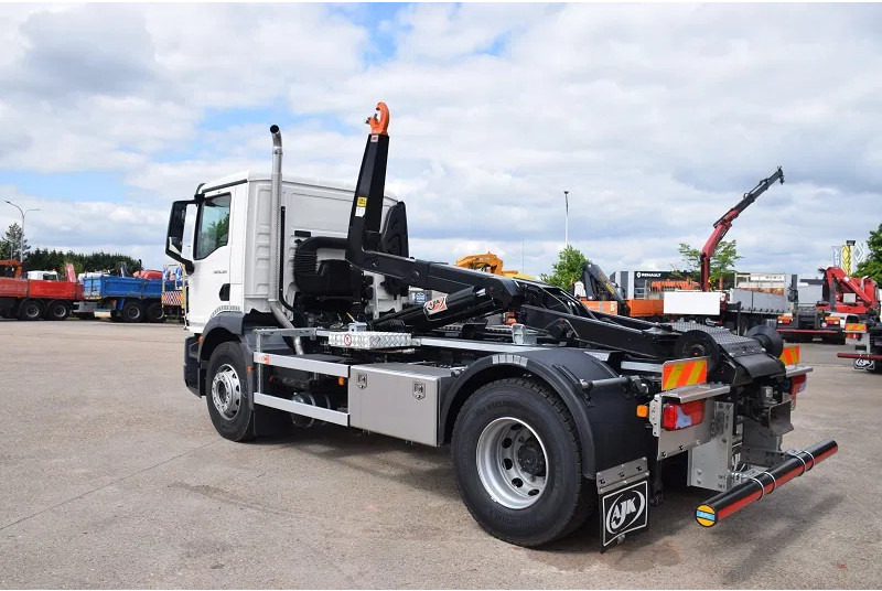 Hook lift truck MAN TGM 18.320