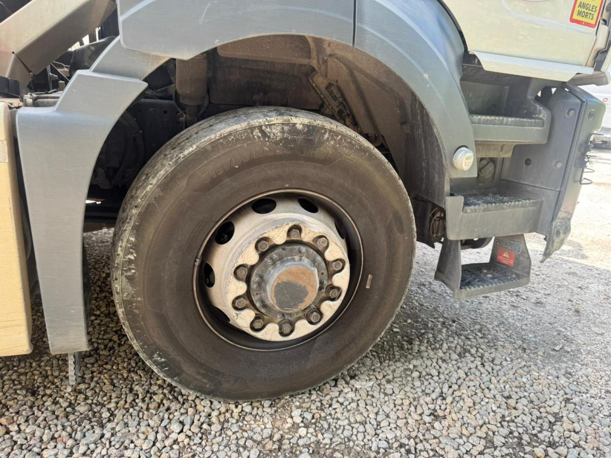 Hook lift truck MAN TGS 18.360. 4X4