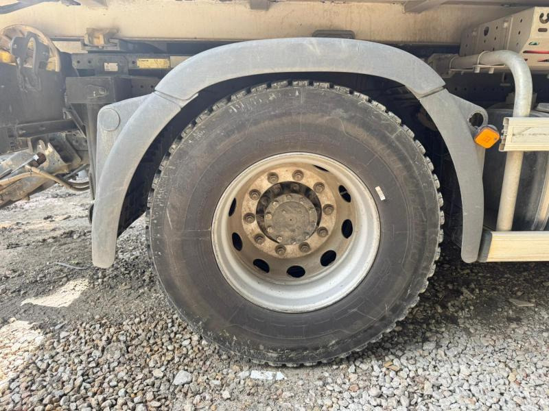 Hook lift truck MAN TGS 18.360. 4X4