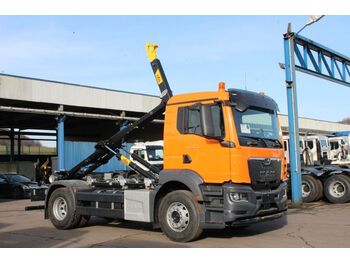 Hook lift truck MAN TGS 22.400 4x2 Euro 6e Hyva 12-25