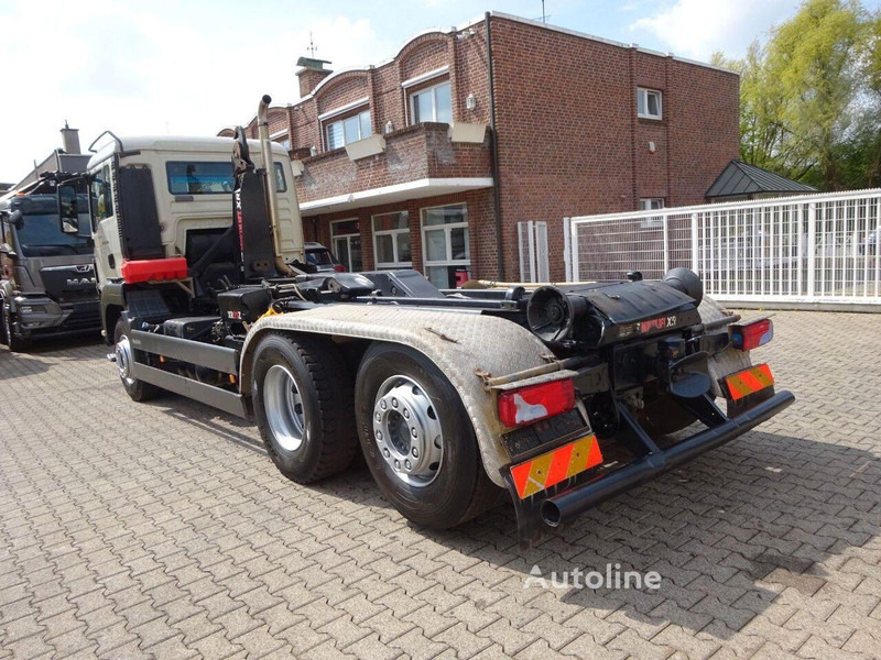 Hook lift truck MAN TGS 26.320 - Hook lift truck