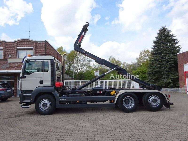 Hook lift truck MAN TGS 26.320 - Hook lift truck