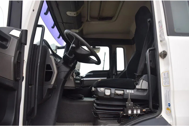 Hook lift truck MAN TGS 26.360