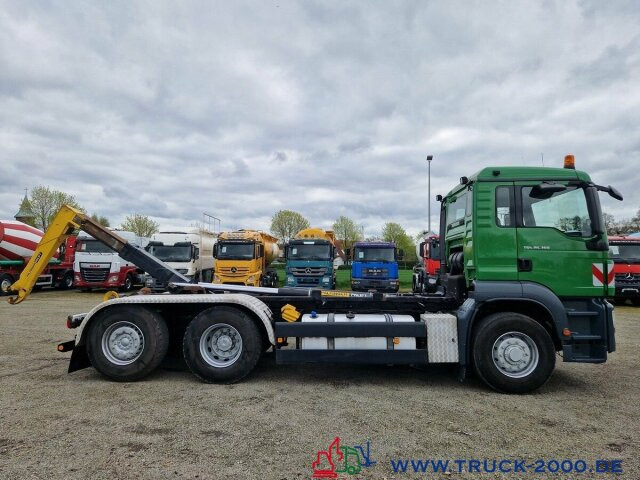 Hook lift truck MAN TGS 26.360 6x4 H Palfinger LenkLiftachse 233TKM