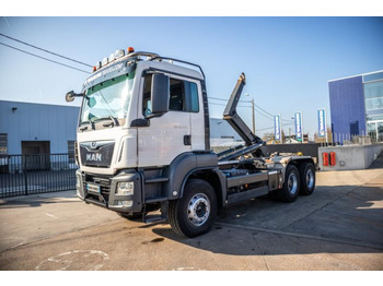 Hook lift truck MAN TGS 26.420 BB+MARREL20T