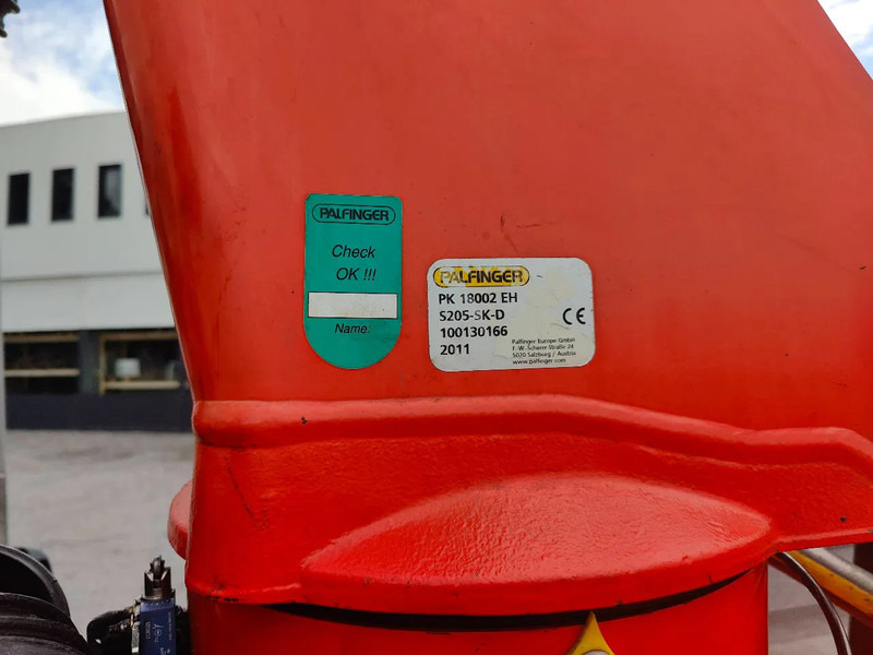 Hook lift truck MAN TGS 26.420 Container / Palfinger PK18002