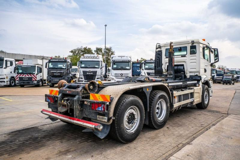 Hook lift truck MAN TGS 26.430 6x2-4 BL