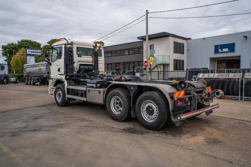 Hook lift truck MAN TGS 26.430 6x2-4 BL