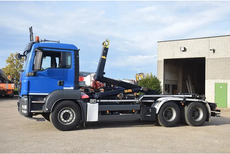 Hook lift truck MAN TGS 26.440