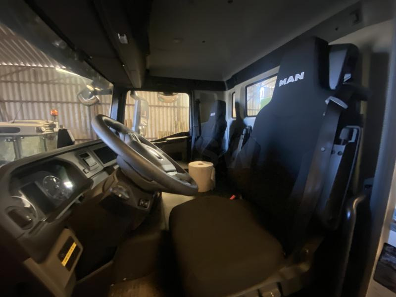 Hook lift truck MAN TGS 26.440